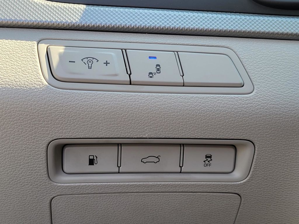 2018 Hyundai Sonata SEL photo 17