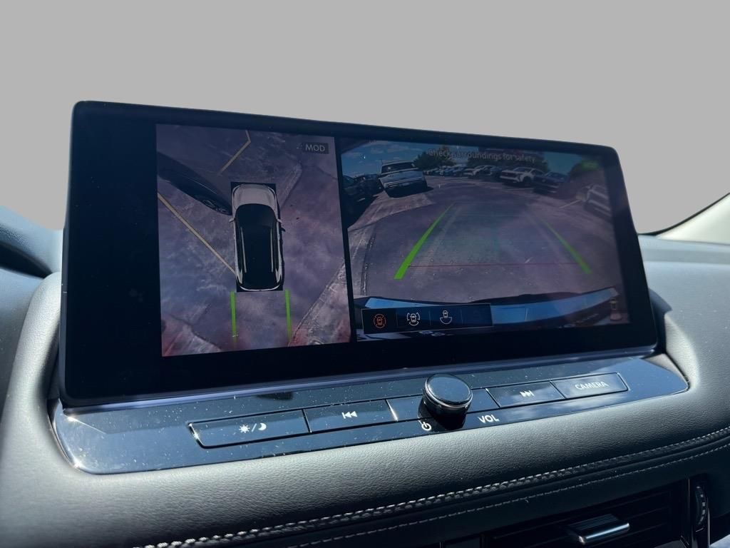 2025 Nissan Rogue SL photo 6