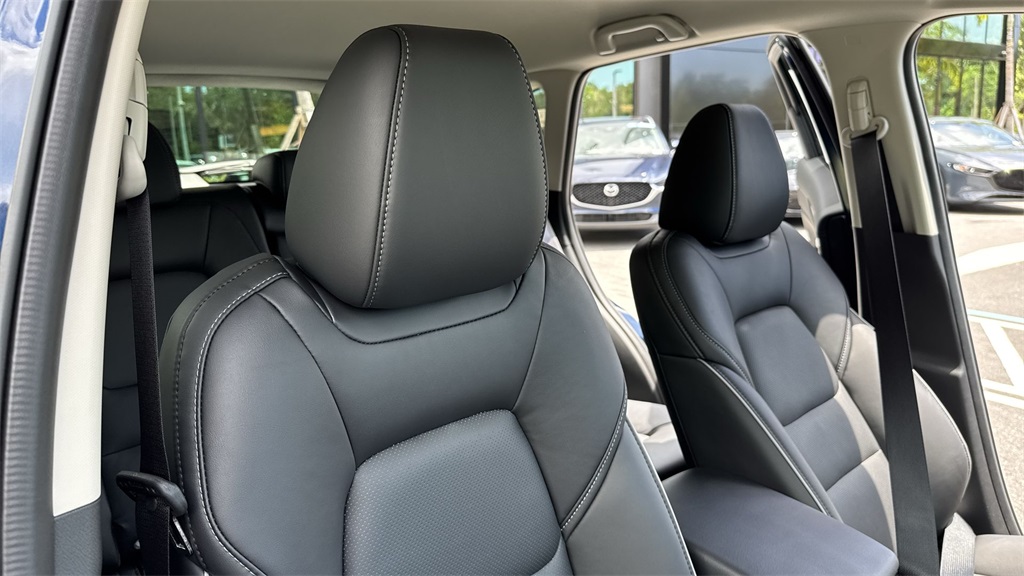 2025 Mazda CX-5 2.5 Select photo 44