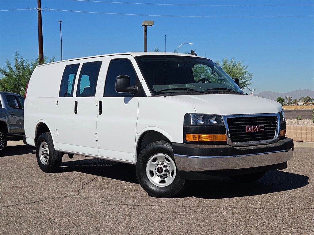 2023 Gmc Savana 2500 Cargo photo 2