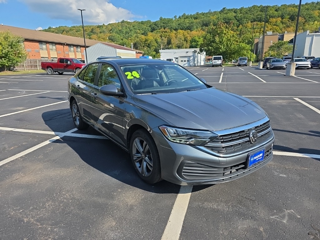 2024 Volkswagen Jetta 1.5T SE photo 4