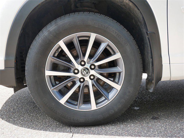 2017 Toyota Highlander XLE photo 8