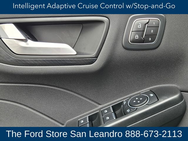 2023 Ford Escape ST-Line Select photo 23