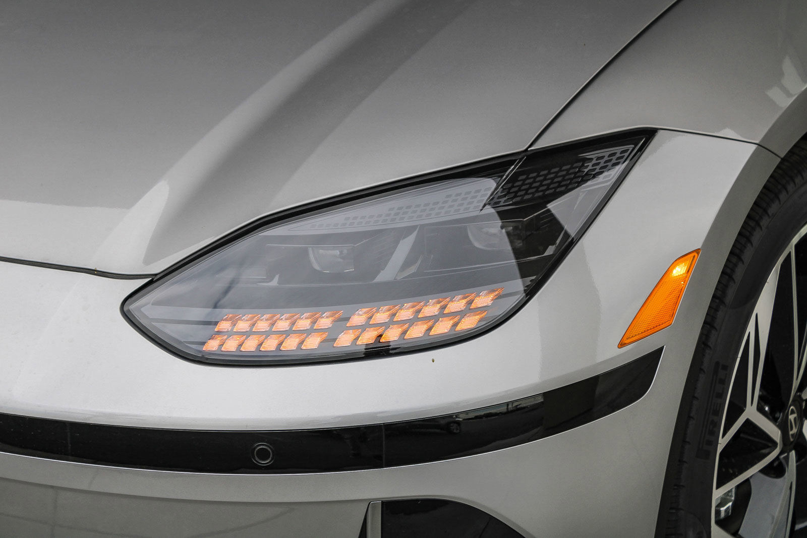 New 2025 Curated Silver Hyundai SEL image 5