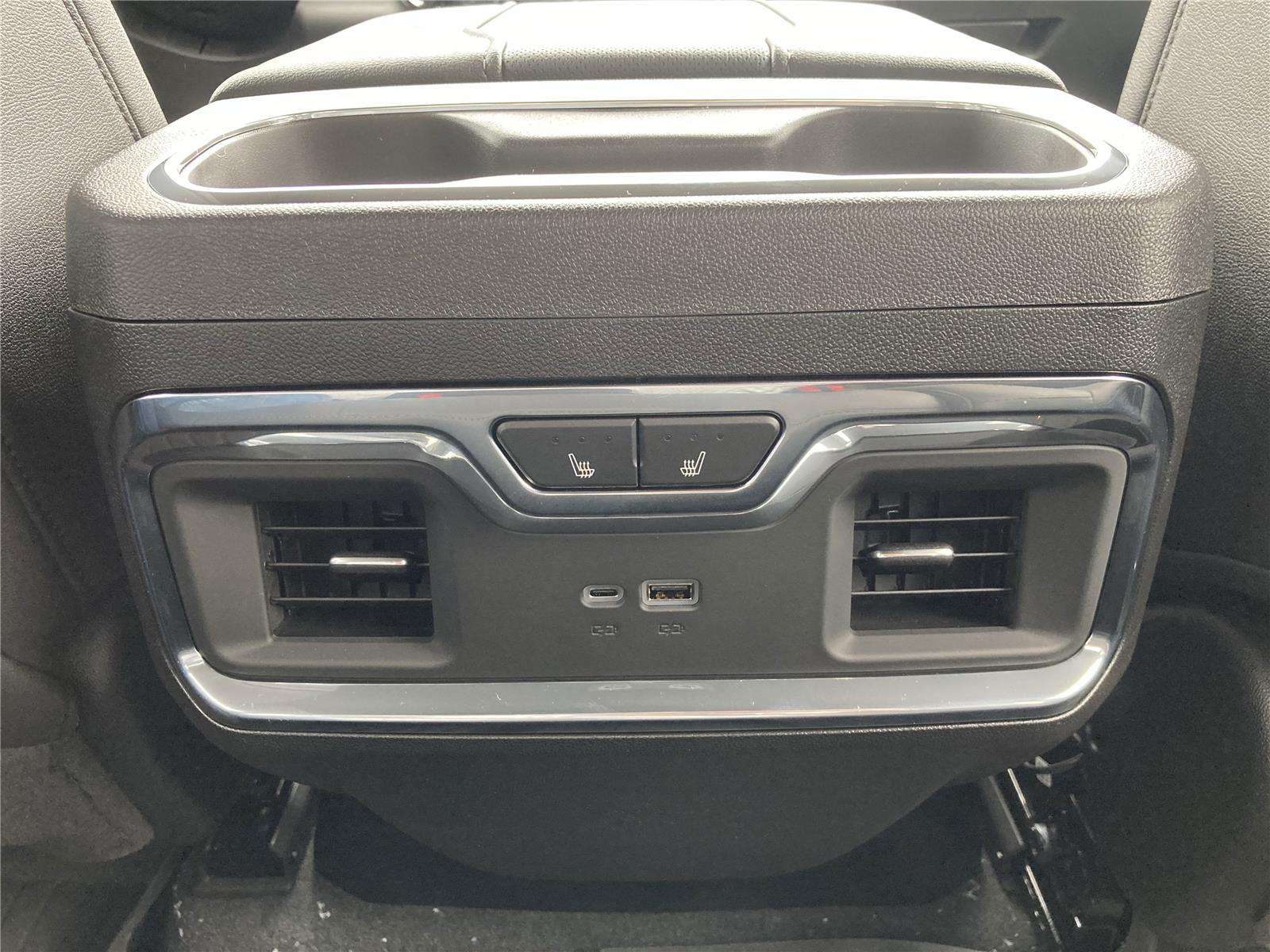 2026 Chevrolet Silverado 1500 LTZ photo 15
