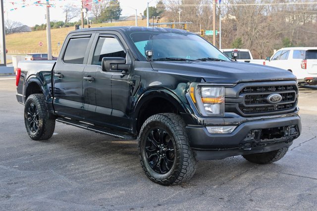 2023 Ford F-150 XL's photo