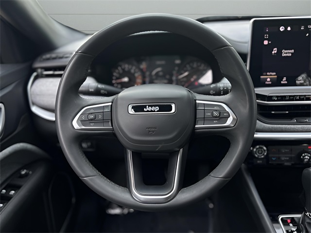 2023 Jeep Compass Latitude photo 12