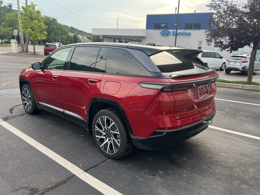 2025 Jeep Wagoneer S Limited photo 3