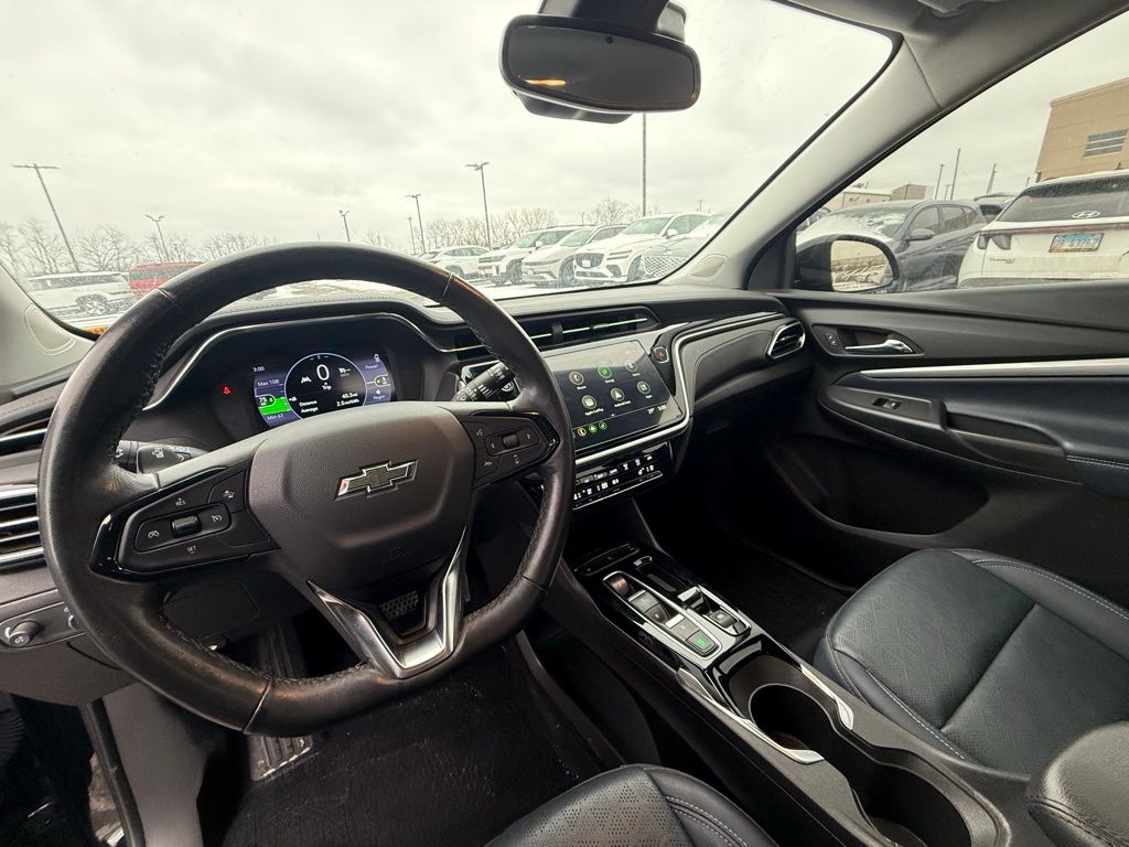 Used 2022 Chevrolet Bolt EUV LT with VIN 1G1FY6S04N4134795 for sale in Downers Grove, IL