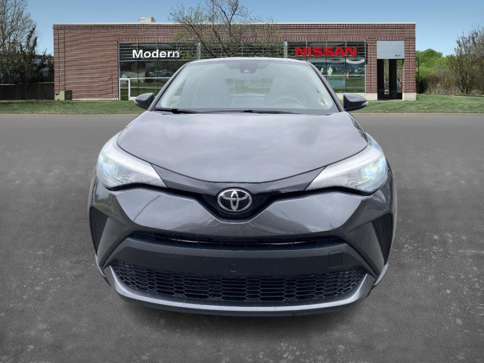 2020 Toyota C-HR LE photo 6