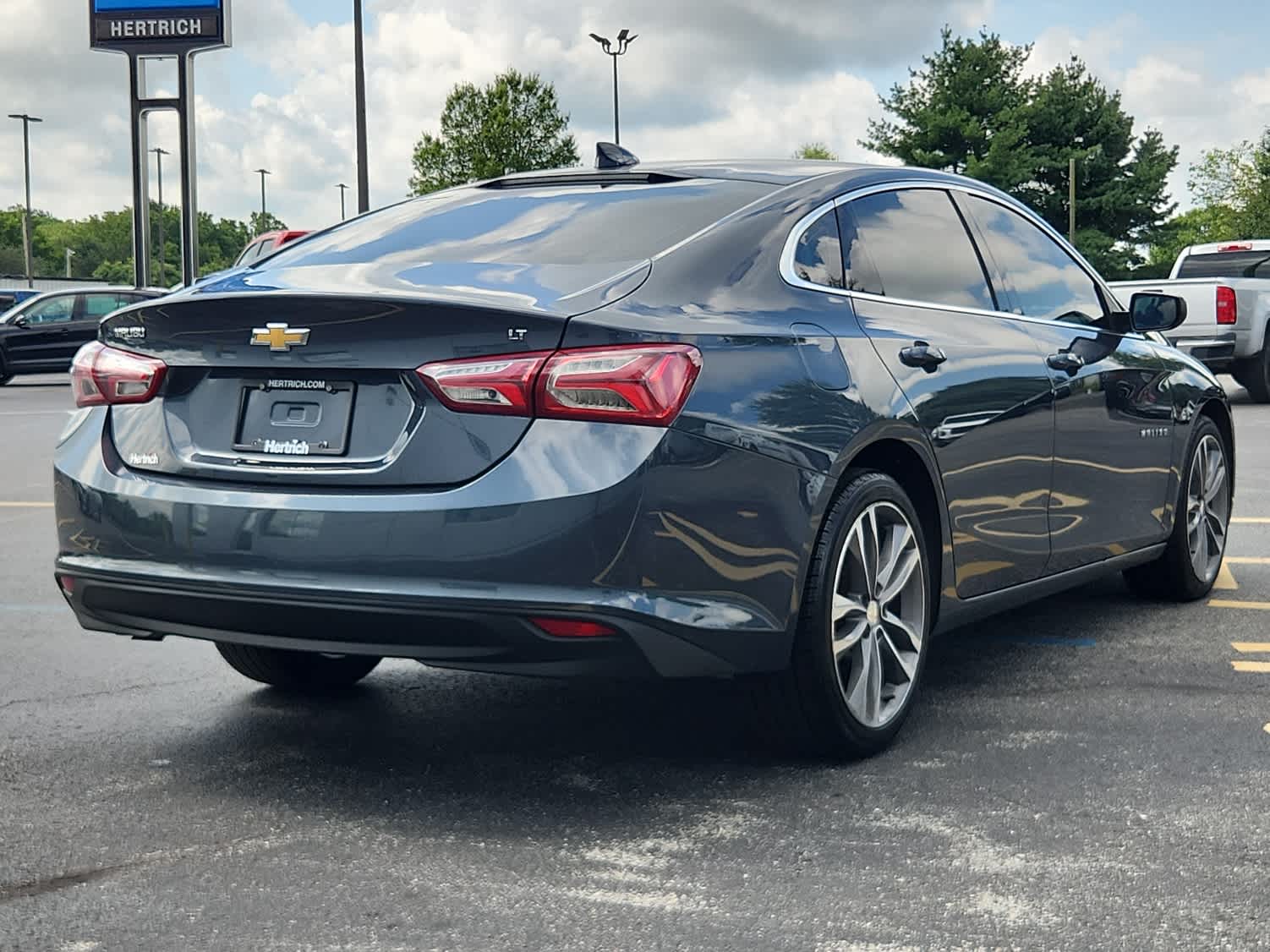 2021 Chevrolet Malibu 1LT photo 3