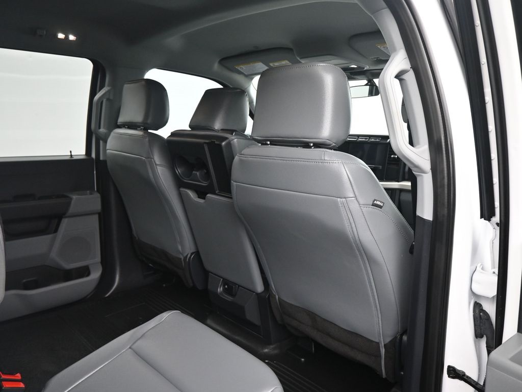 2024 Ford F-250 photo 16