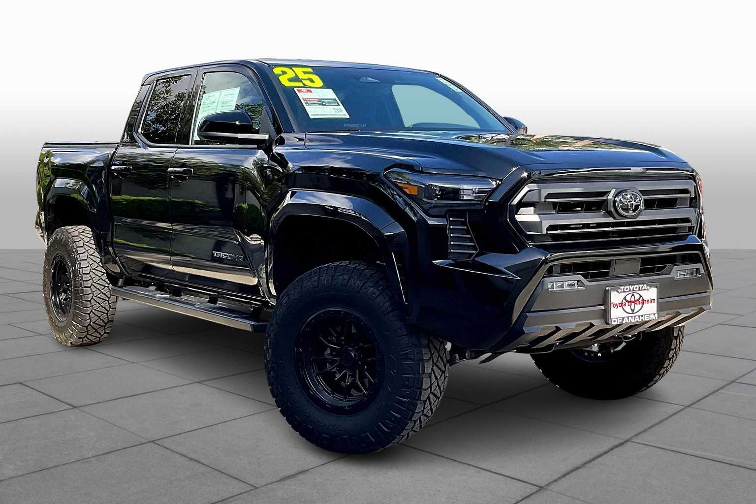 2025 Toyota Tacoma SR5 4x4 Double Cab photo 2