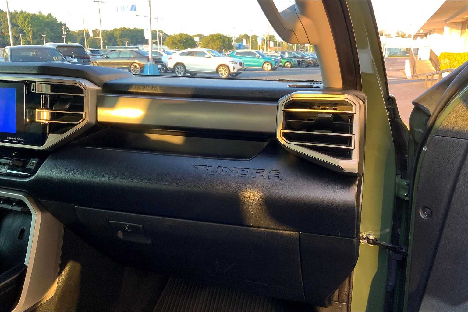 2022 Toyota Tundra SR5 photo 19