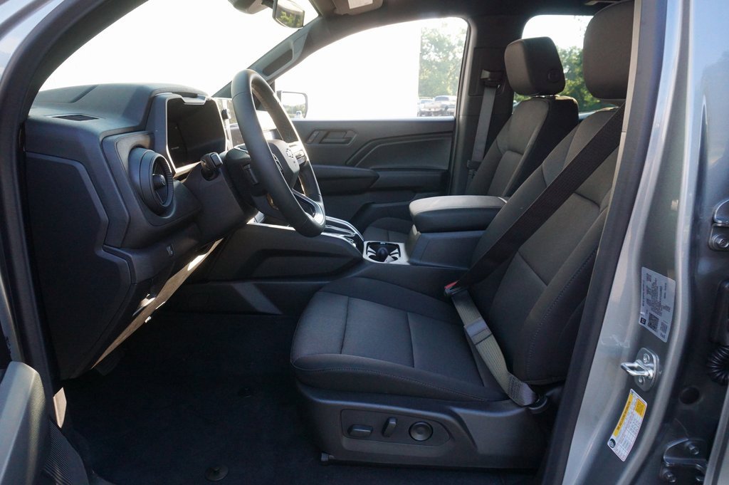 2026 Chevrolet Colorado Work Truck photo 9