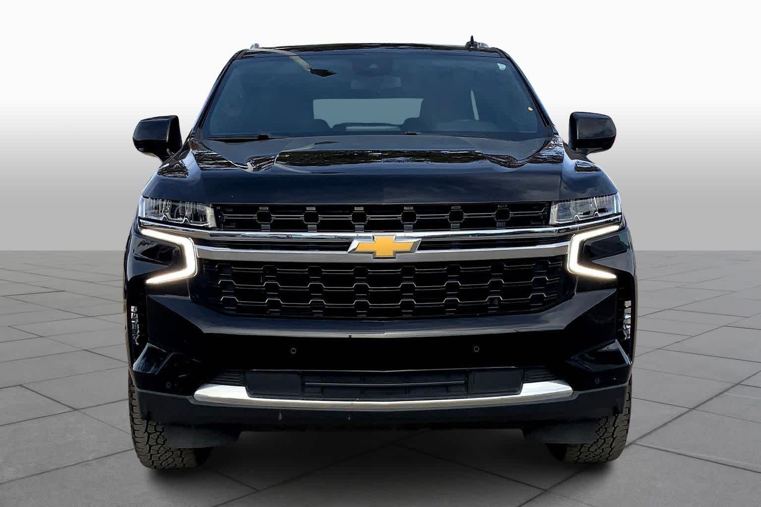 2023 Chevrolet Tahoe LS photo 3