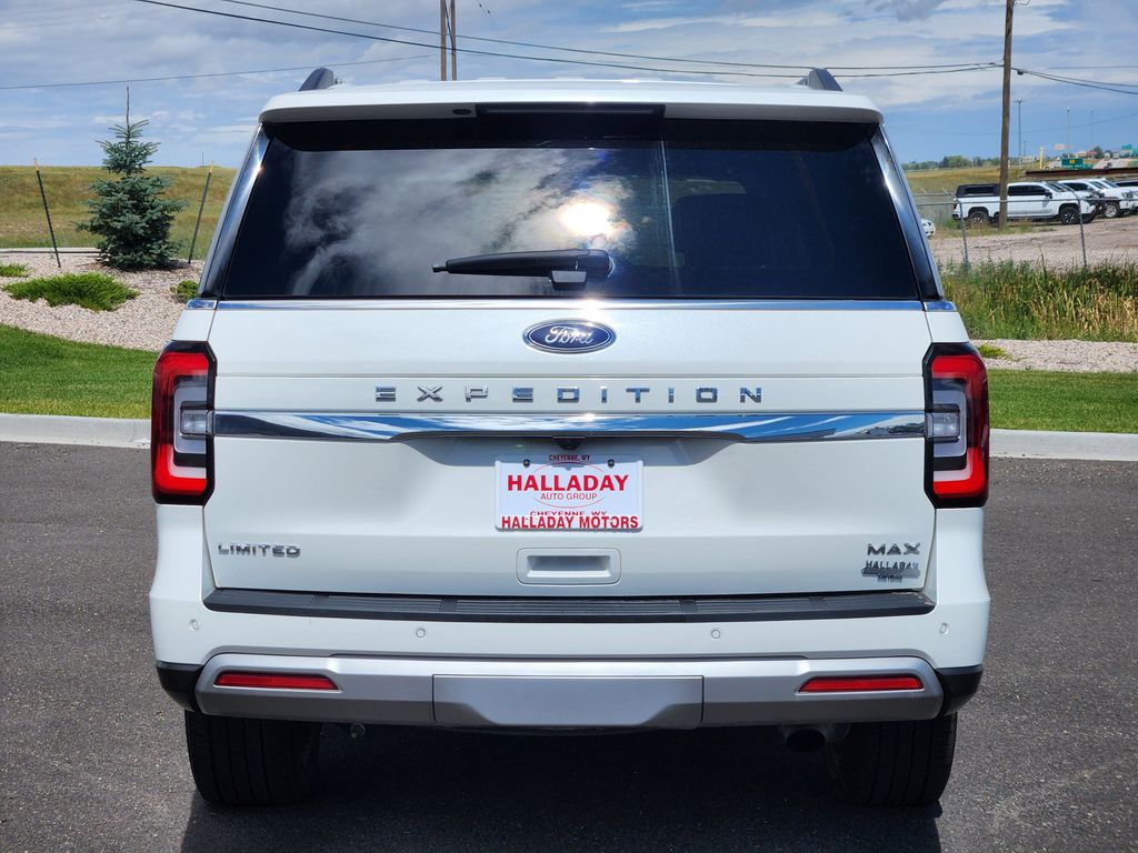 2023 Ford Expedition MAX Limited photo 4