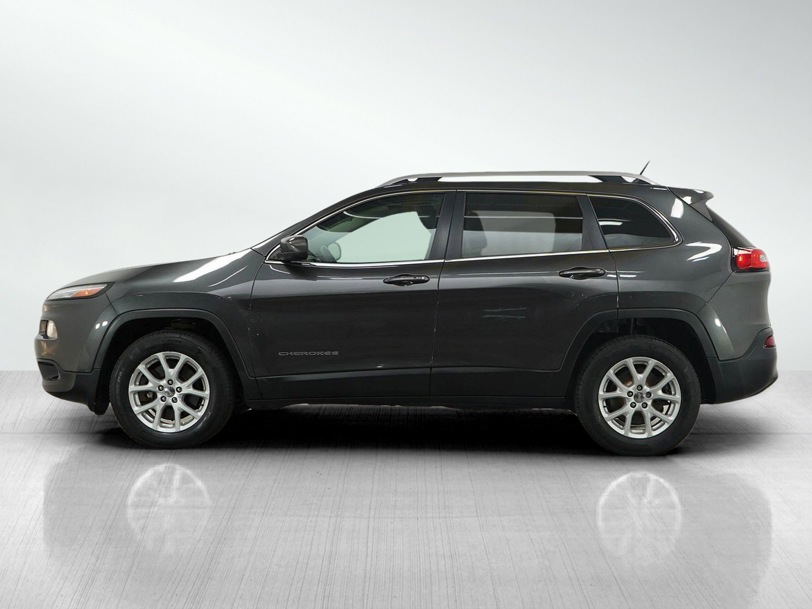 Used 2015 Jeep Cherokee Latitude with VIN 1C4PJMCB8FW648935 for sale in Burnsville, Minnesota