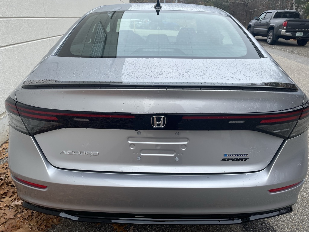 2025 Honda Accord Hybrid Sport-L photo 4