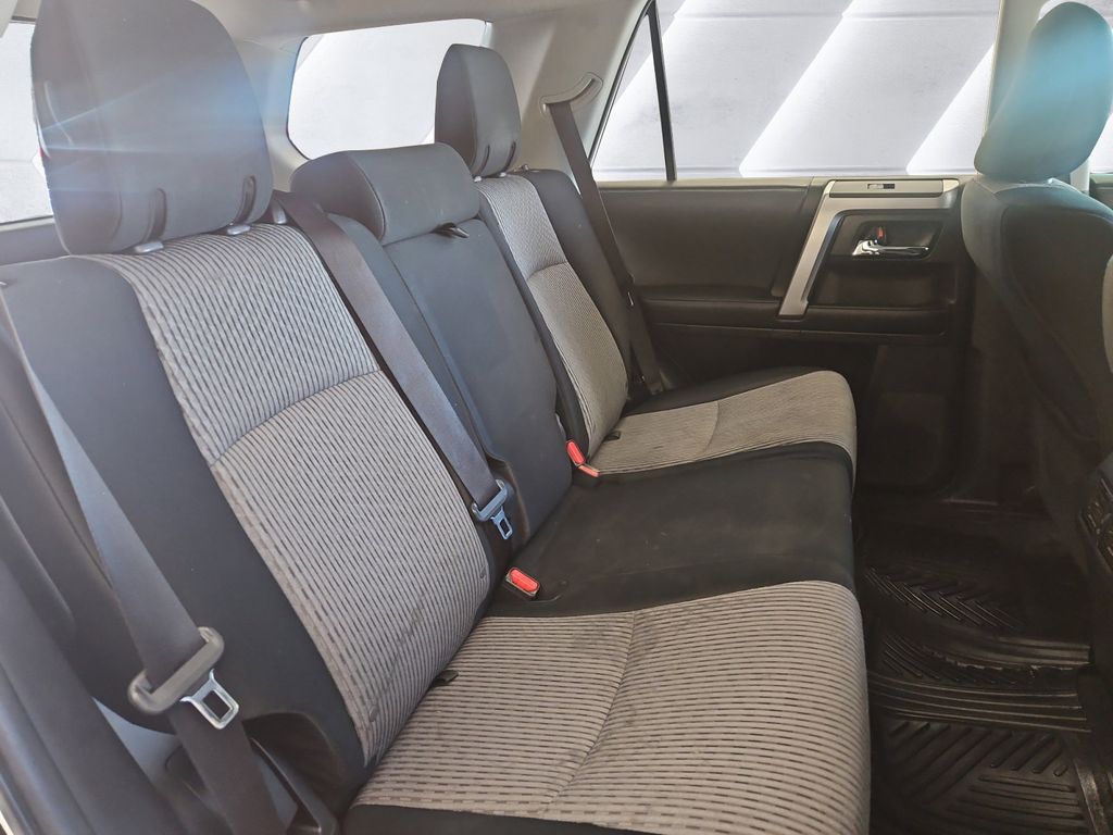 2018 Toyota 4Runner SR5 photo 13