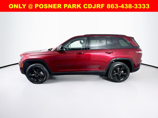 2023 Jeep Grand Cherokee Altitude photo 3