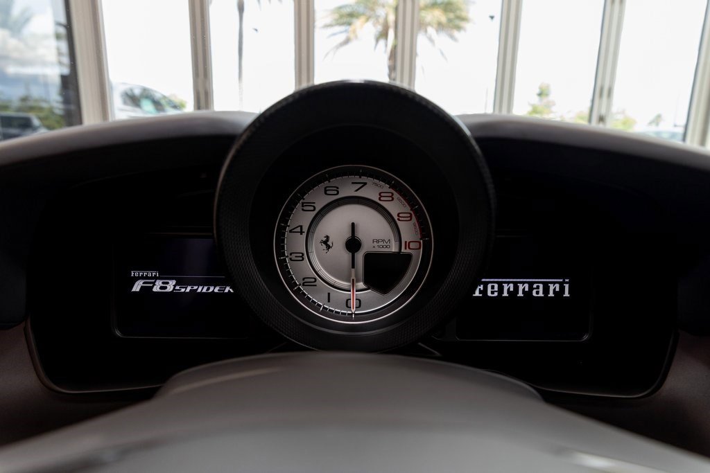 2022 Ferrari F8 Spider photo 32