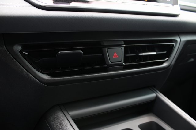 2025 Volkswagen Tiguan SE R-Line Black photo 4