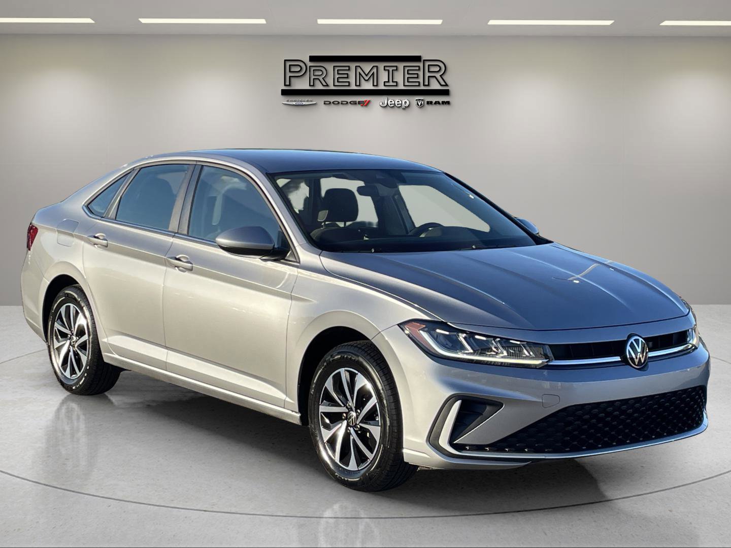 2025 Volkswagen Jetta S photo 3