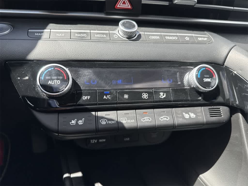 2024 Hyundai Elantra Hybrid Limited photo 18