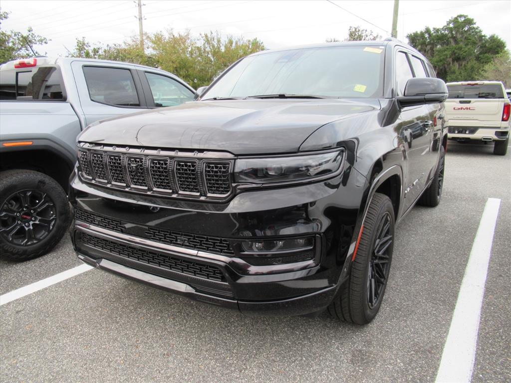 2024 Jeep Grand Wagoneer II photo 2