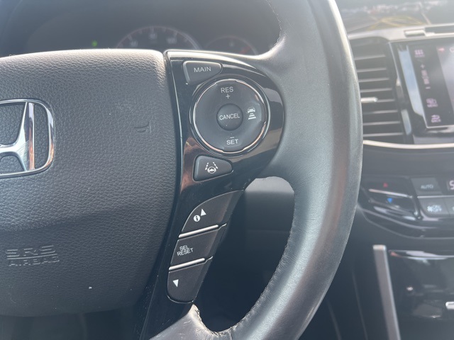 2017 Honda Accord EX-L V6 photo 22