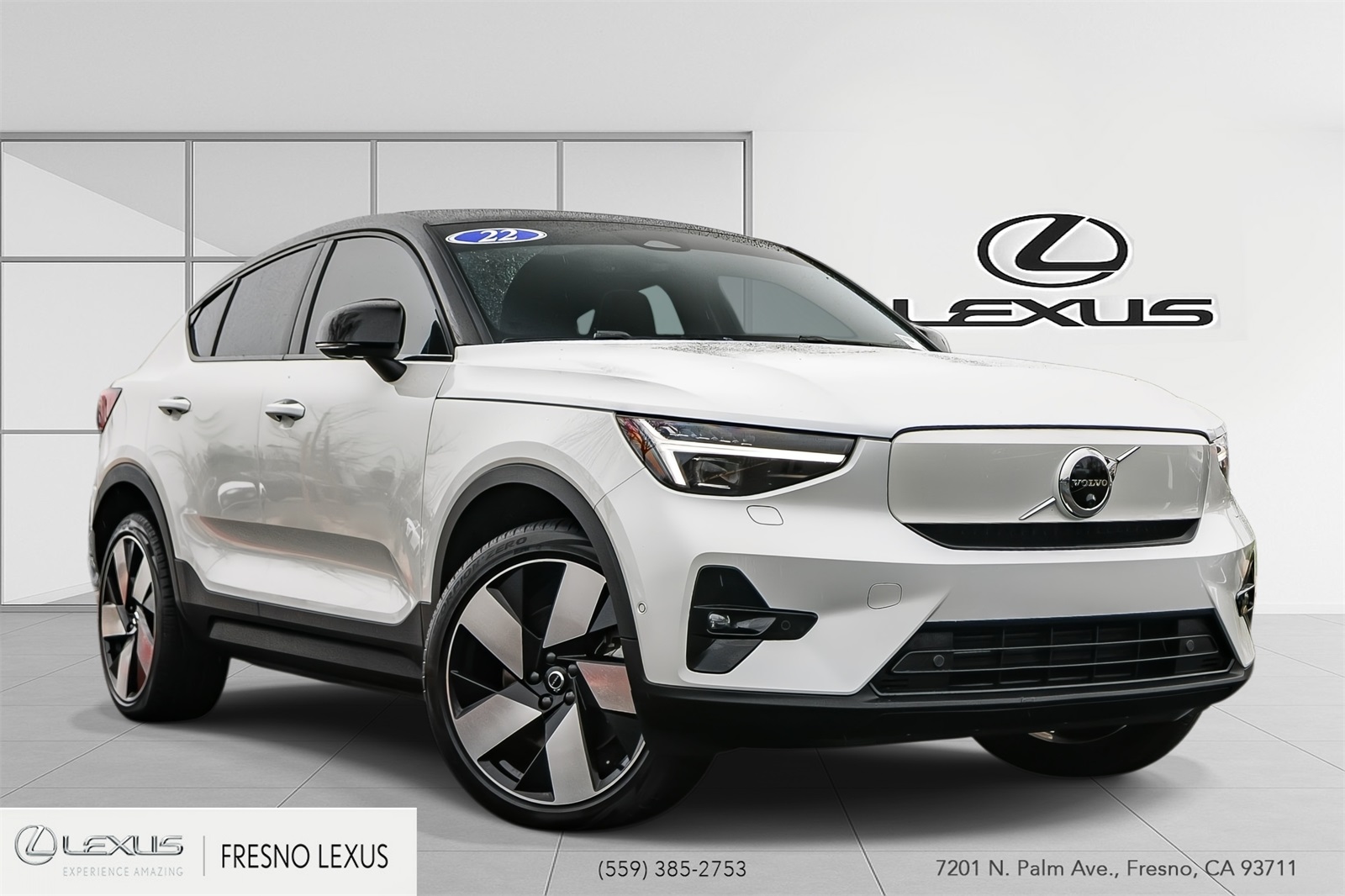 2022 Volvo C40 Ultimate's photo