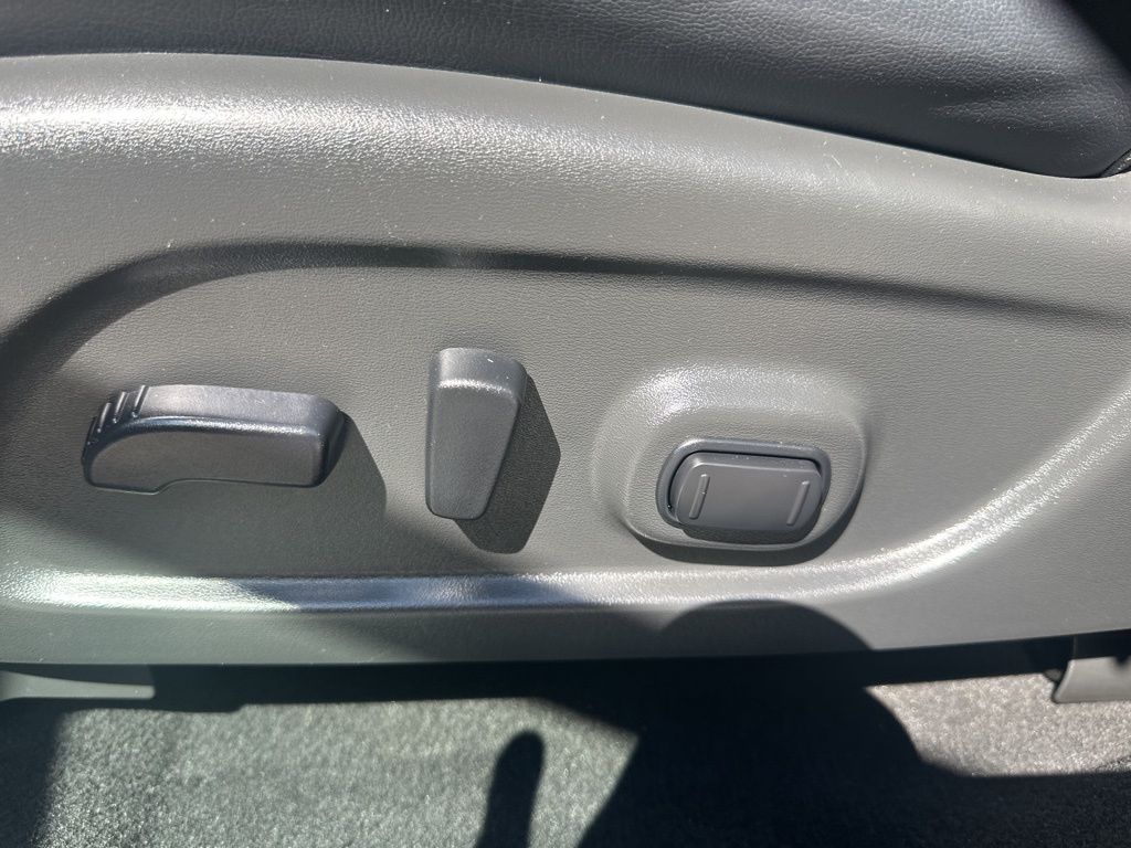 2020 Nissan Pathfinder Platinum photo 15
