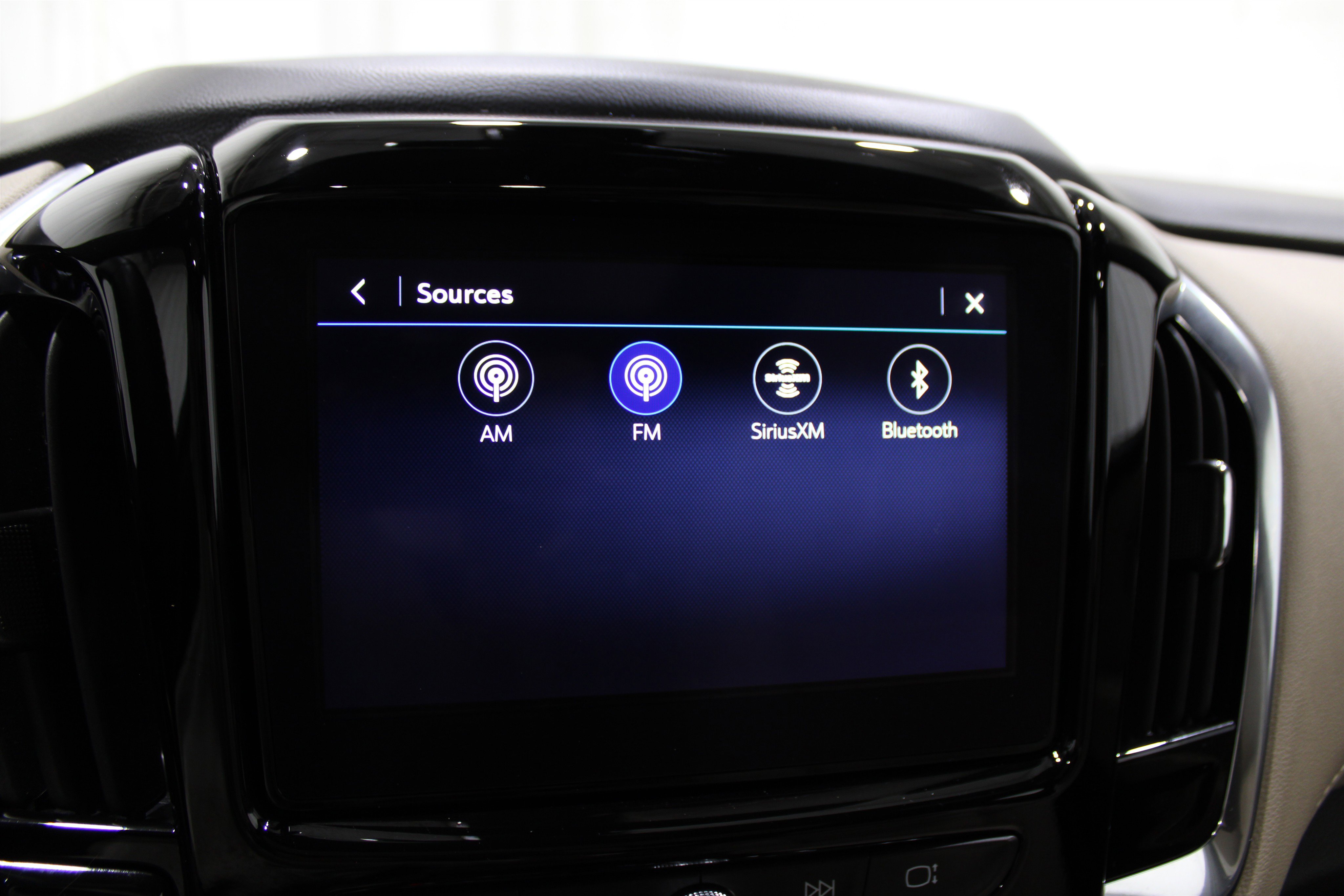 2023 Chevrolet Traverse Premier photo 11