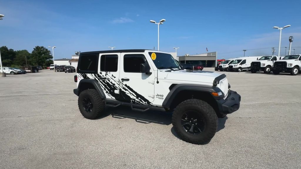 2018 Jeep Wrangler Unlimited Sport S photo 2
