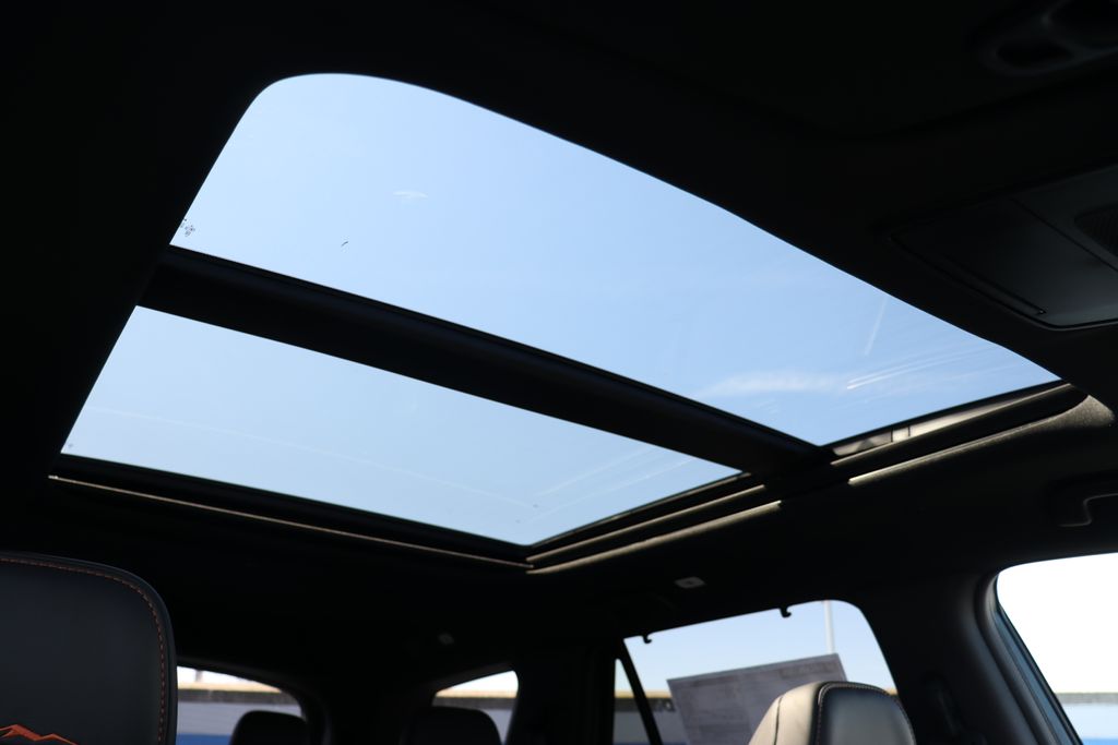 2025 Honda Pilot TrailSport photo 28