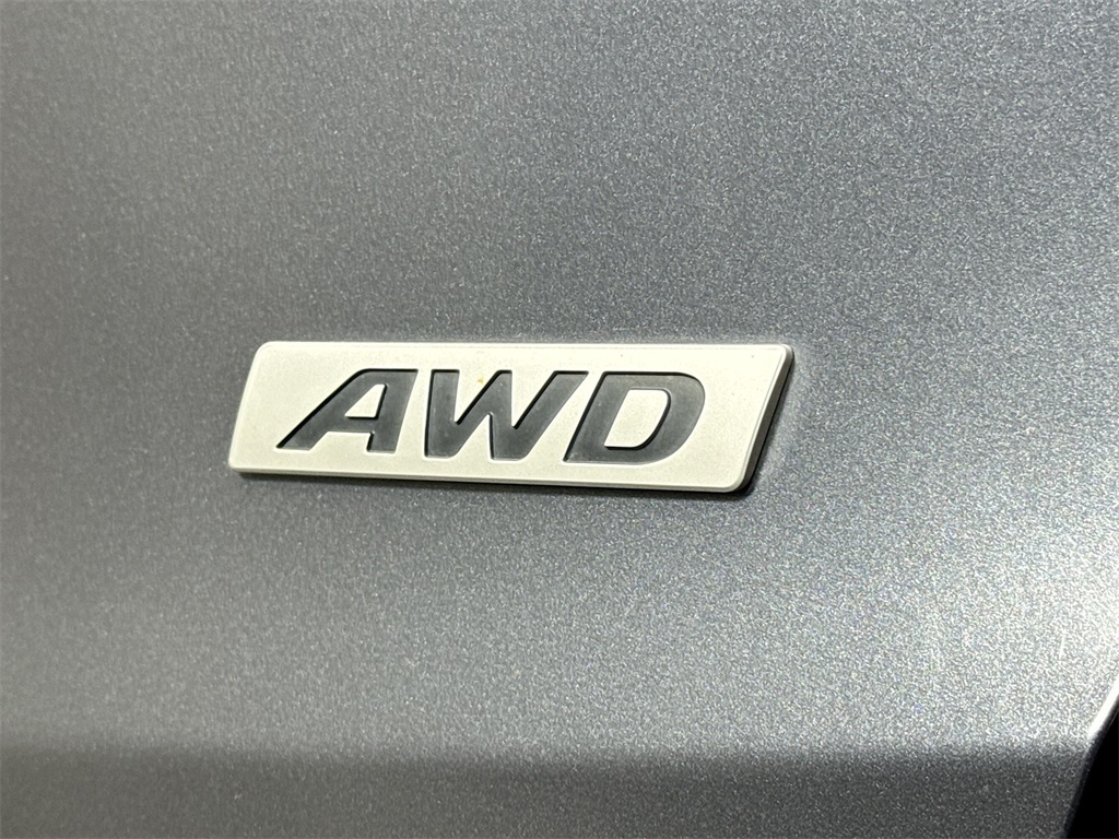 2017 Hyundai Santa Fe SE photo 19