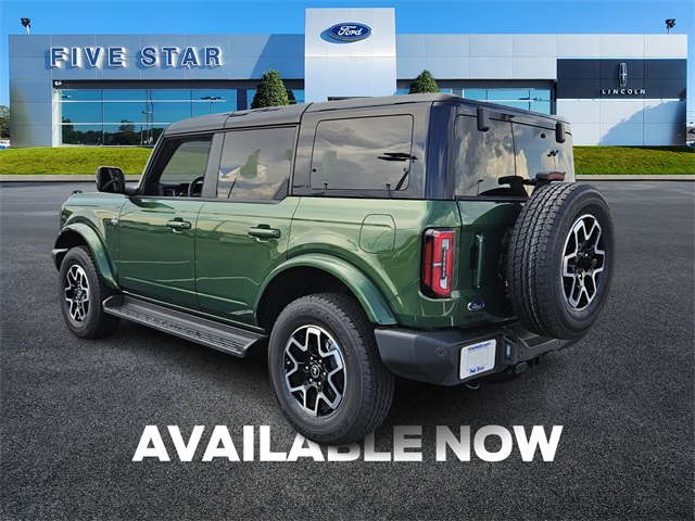 2025 Ford Bronco Outer Banks photo 4