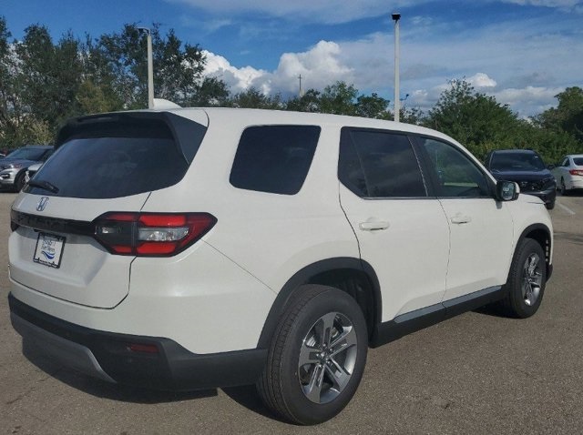 2025 Honda Pilot EX-L photo 4