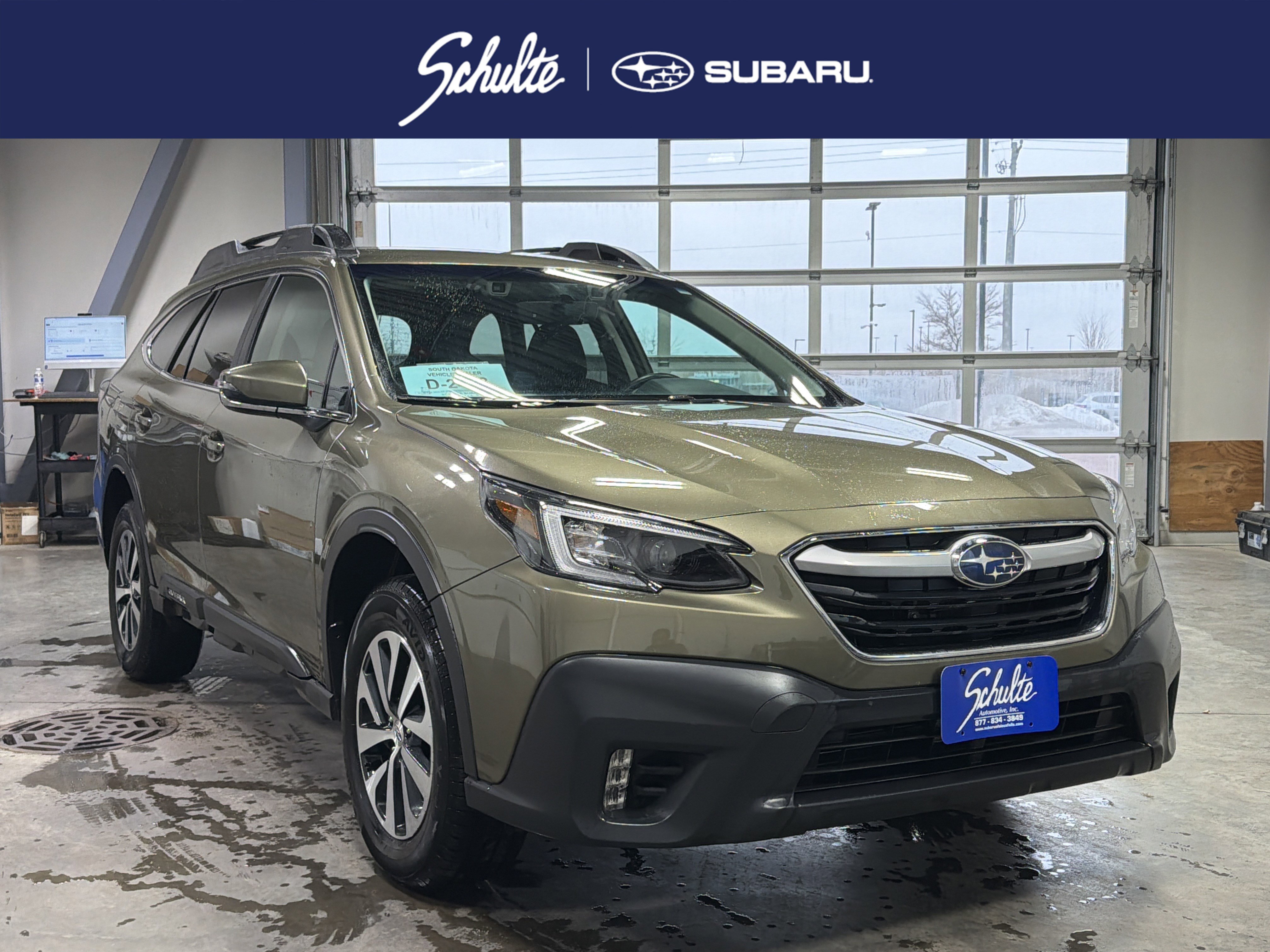 2020 Subaru Outback Premium's photo