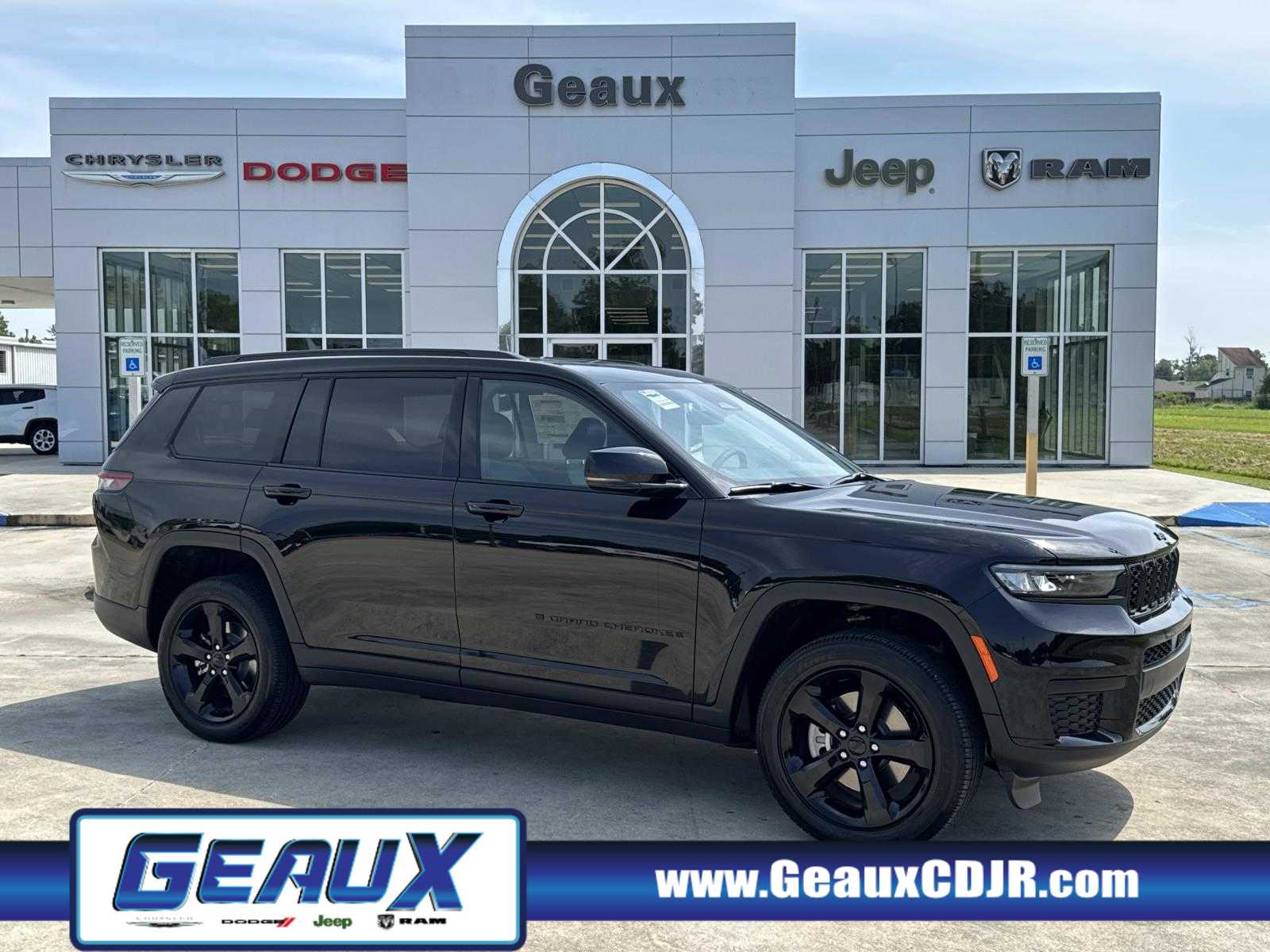 2025 Jeep Grand Cherokee L Altitude's photo