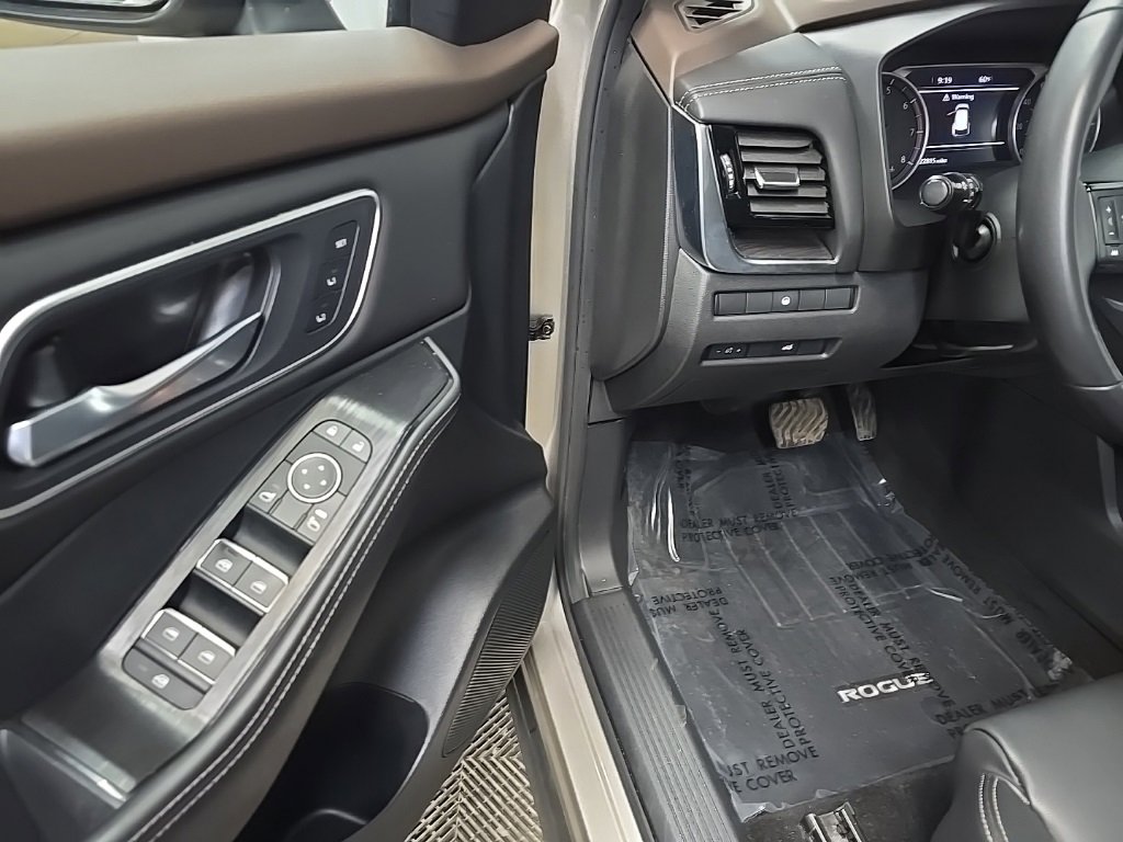 2021 Nissan Rogue SL photo 28