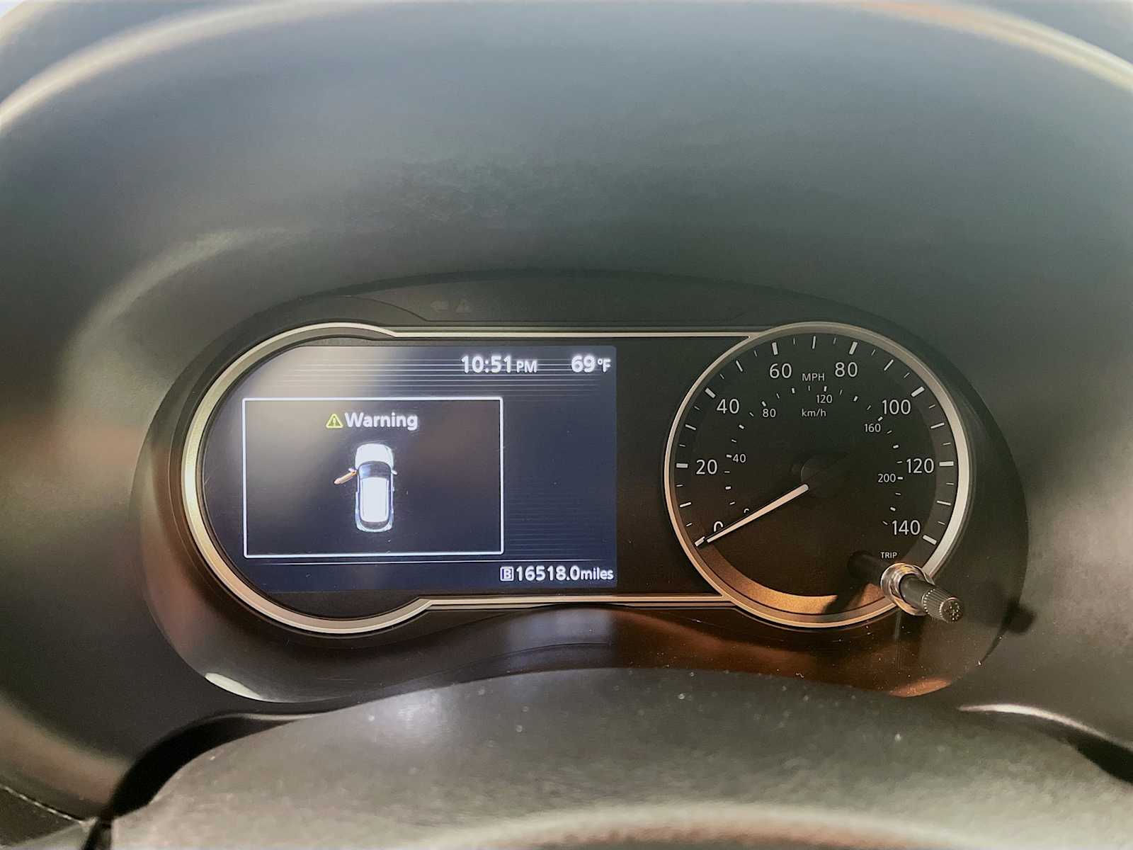 2020 Nissan Kicks SV photo 9