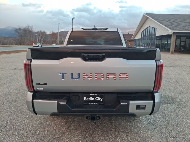 2022 Toyota Tundra Platinum CrewMax photo 4
