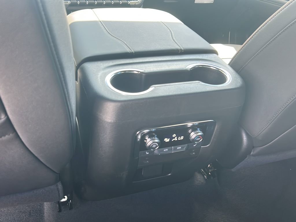 2025 Gmc Yukon XL photo 20
