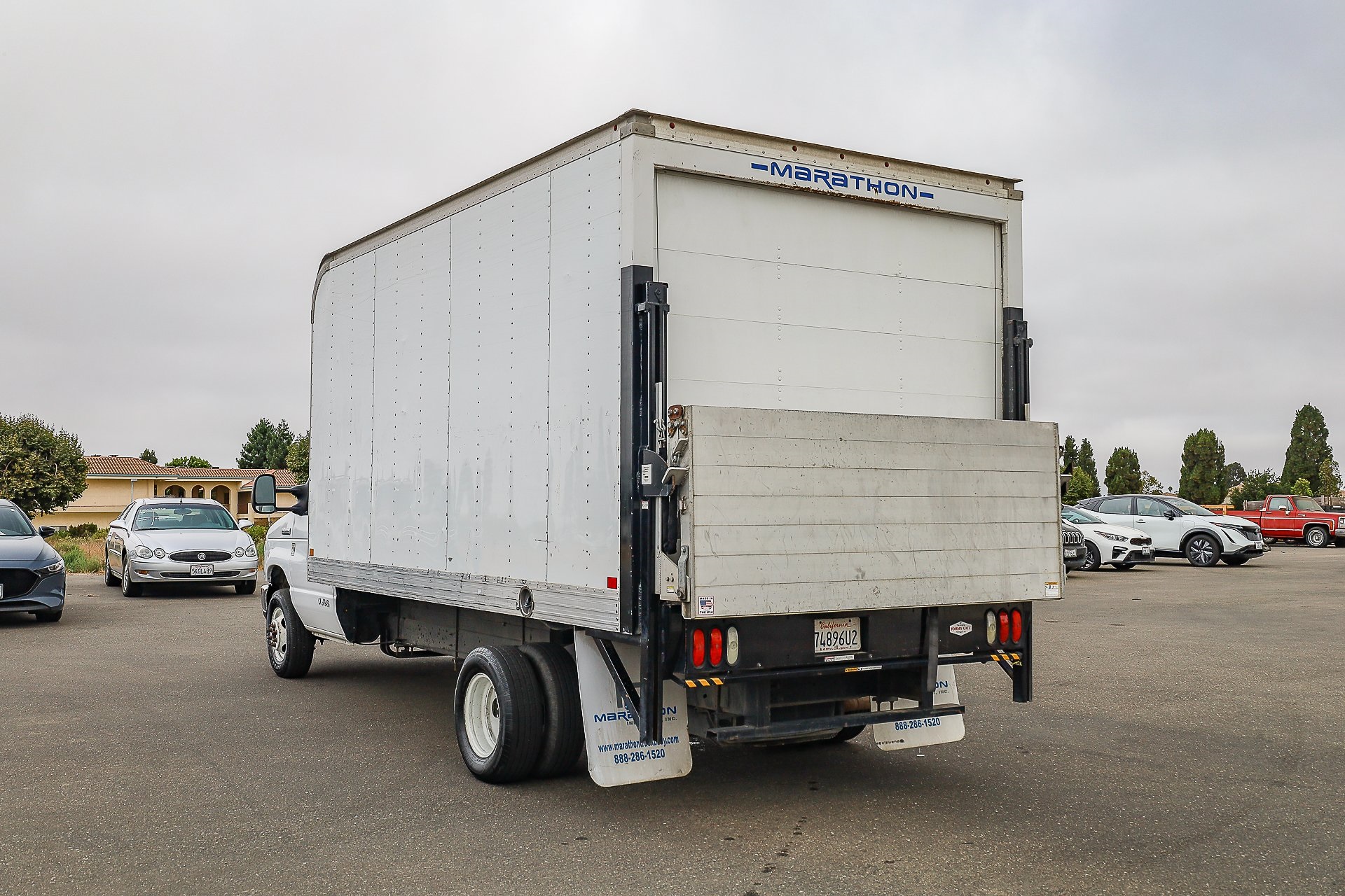 2019 Ford E-450 photo 6