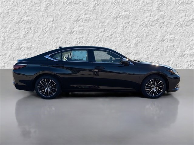 2025 Lexus ES 350 photo 2