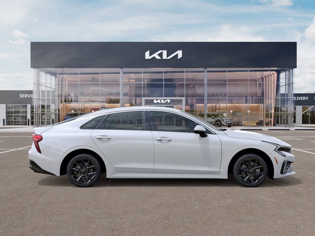 2026 Kia K5 LXS photo 8