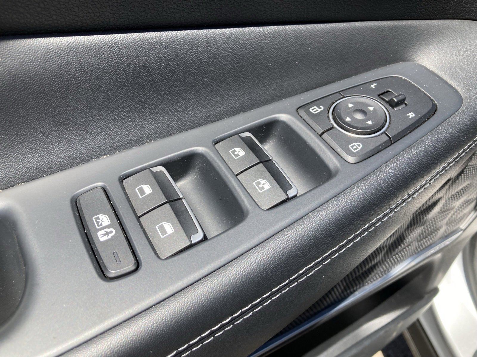 2022 Hyundai Santa Fe SEL Premium photo 11
