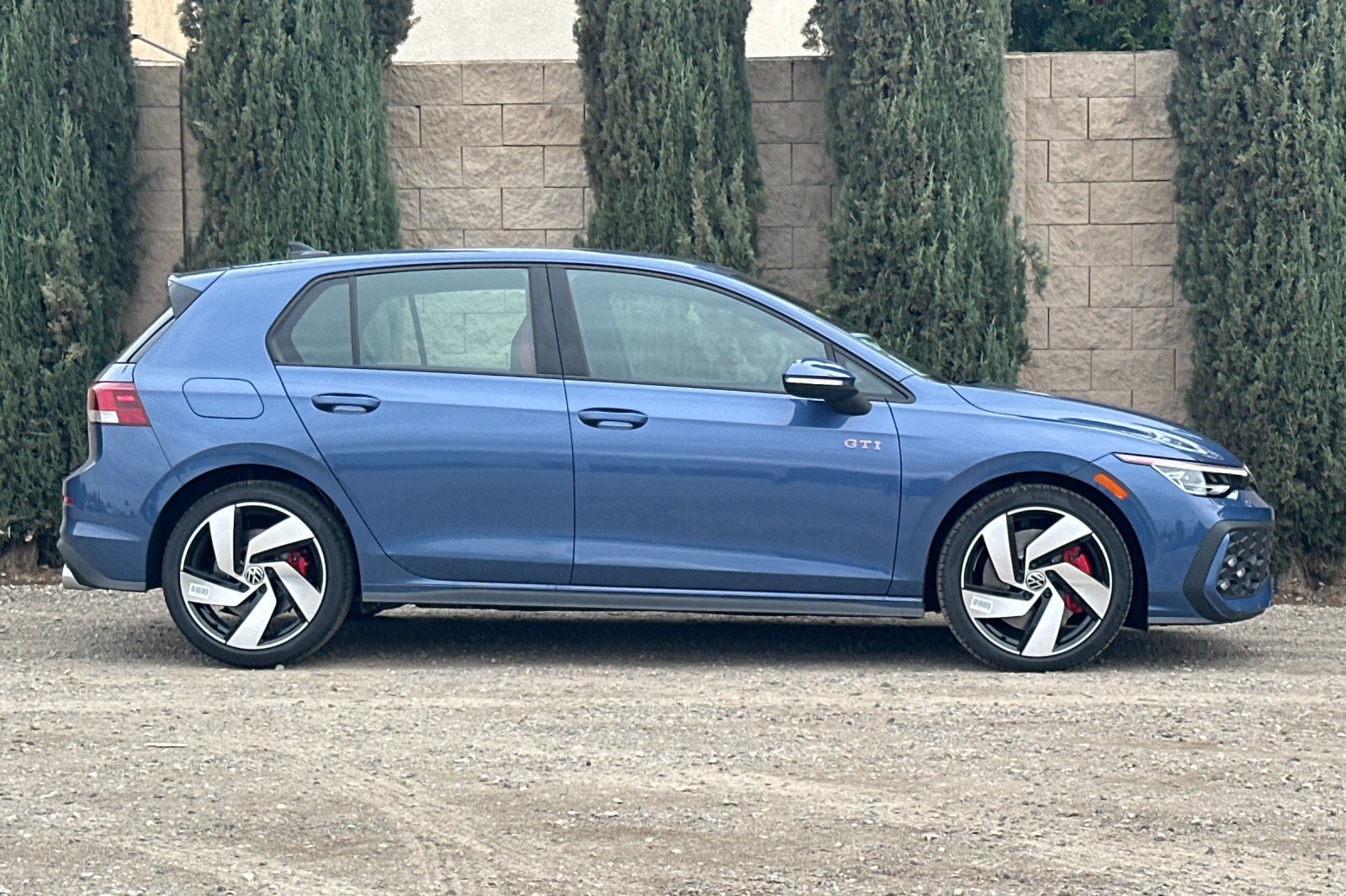 2025 Volkswagen Golf GTI S photo 3